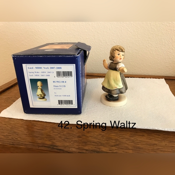 Liesl Spring Waltz Vintage Goebel Hummel 912/B 2006 - Picture 1 of 14